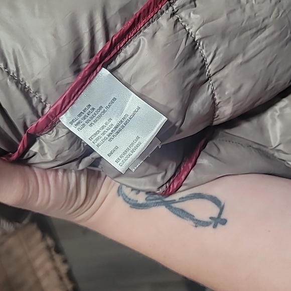 Calvin Klein Gray Down Filled Packable Long Puffer Jacket Size Small - Picture 6 of 6